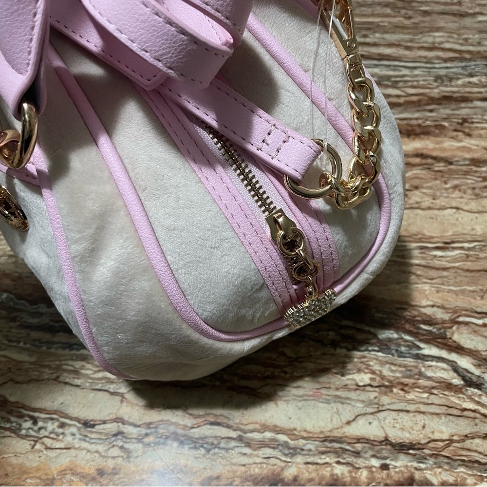 Juicy Couture - Picture 5 of 11